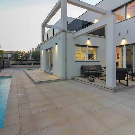 Modern Villa Nerina With Private Pool Near Пула Екстер'єр фото