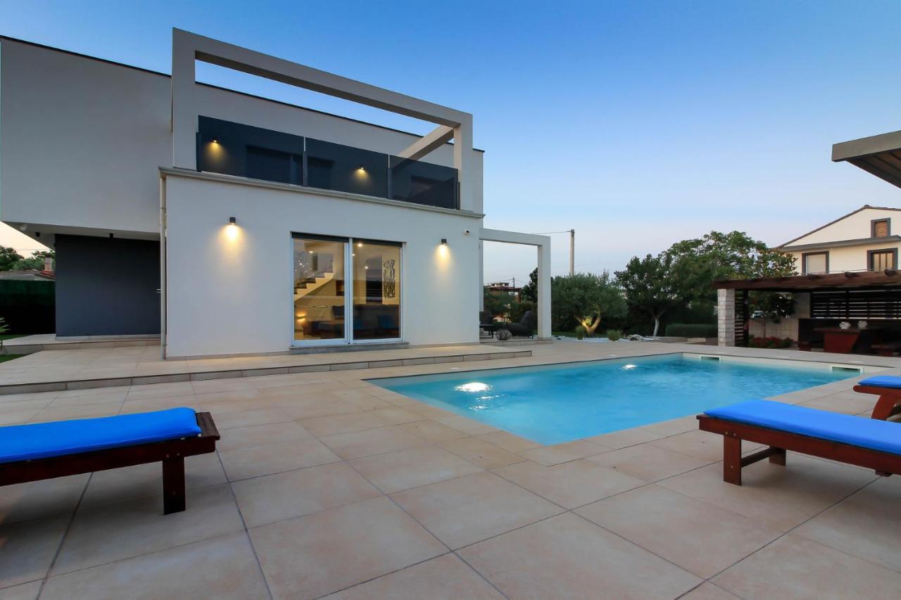 Modern Villa Nerina With Private Pool Near Пула Екстер'єр фото