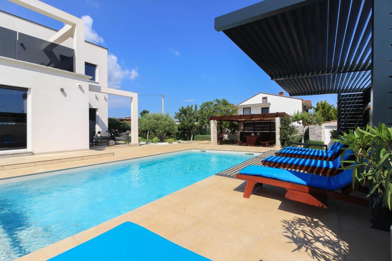 Modern Villa Nerina With Private Pool Near Пула Екстер'єр фото