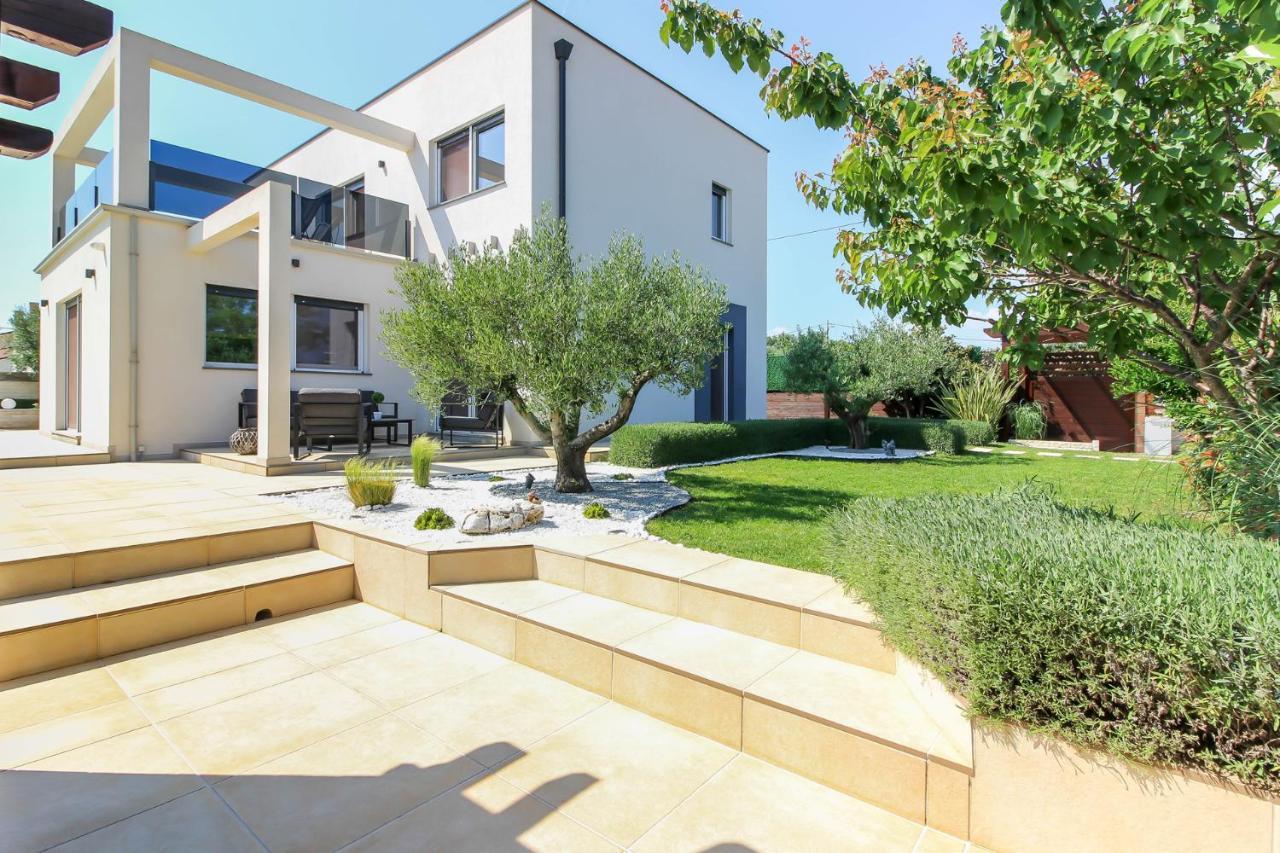 Modern Villa Nerina With Private Pool Near Пула Екстер'єр фото