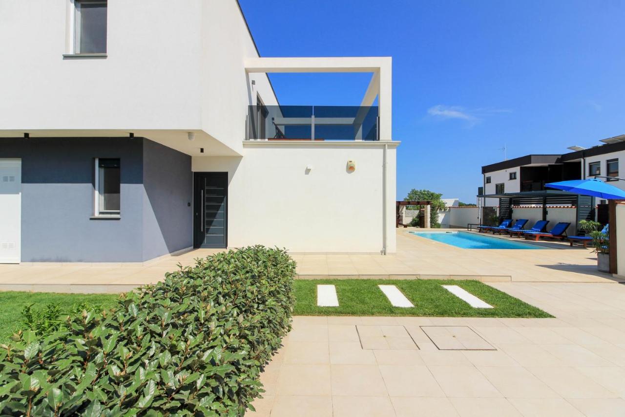 Modern Villa Nerina With Private Pool Near Пула Екстер'єр фото