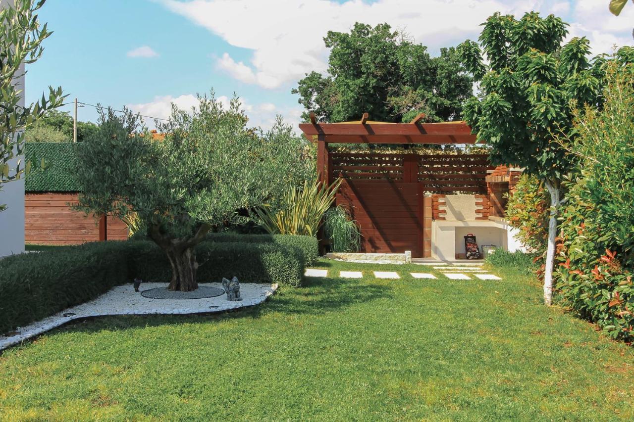 Modern Villa Nerina With Private Pool Near Пула Екстер'єр фото
