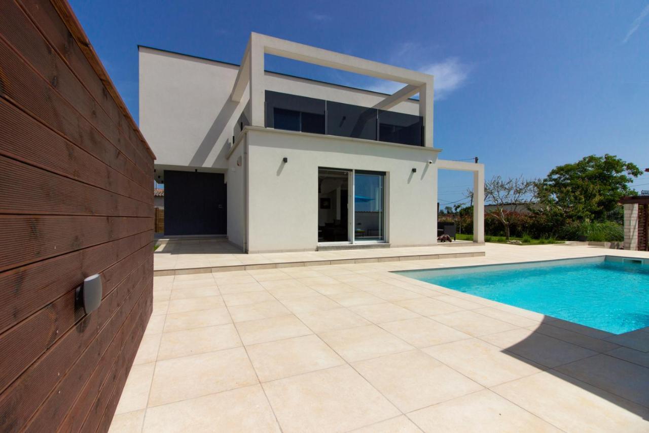 Modern Villa Nerina With Private Pool Near Пула Екстер'єр фото